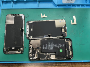 【八幡東店】iPhone12 Pro Maxの液晶交換修理　[10/24 NEW OPEN✨]