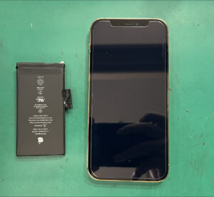 【八幡東店】iPhone12のバッテリー交換修理　[10/24 NEW OPEN✨]