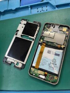 【八幡東店】AQUOS sense2のバッテリー交換［北九州市よりご来店]