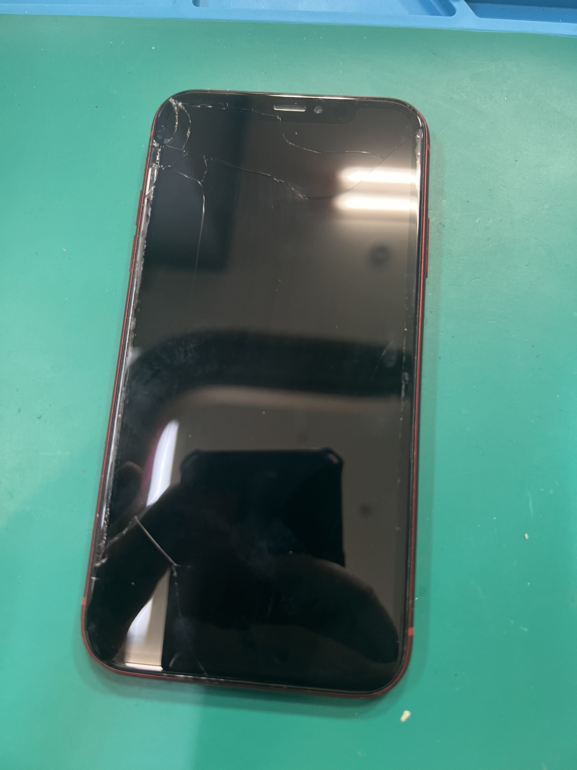 【八幡東店】iPhoneXRのガラス割れ修理【小倉北区よりご来店】