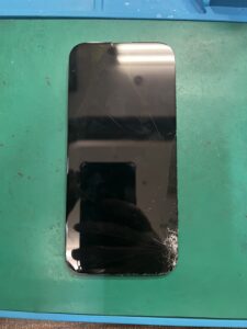 【八幡東店】iPhone16ProMaxのガラス割れ修理【10/24 NEW OPEN】