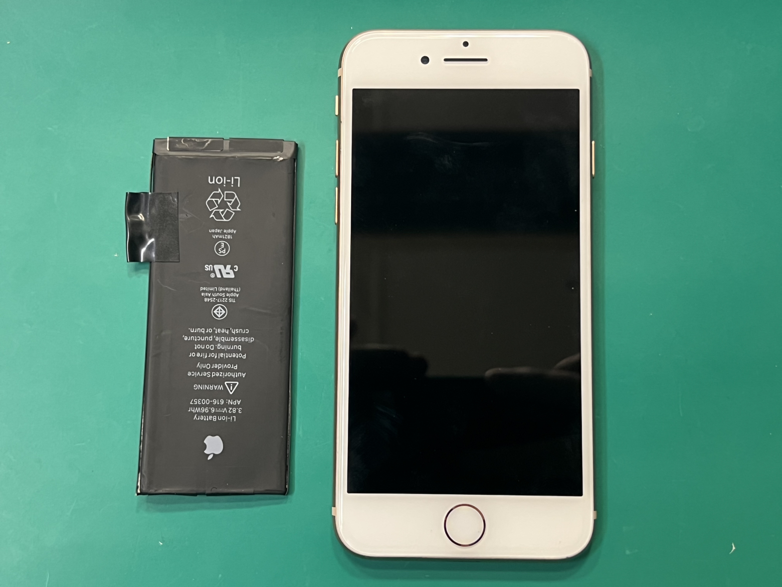 【八幡東店】iPhone8のバッテリー交換修理【小倉南区よりご来店】