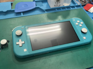 【八幡東店】Switch Liteのスティック交換修理【小倉南区よりご来店】