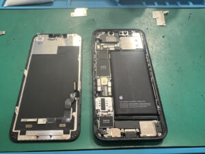 【八幡東店】iPhone13の画面交換修理　[小倉南区よりご来店]