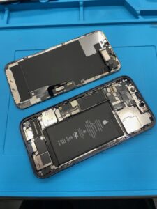 iPhone12内部