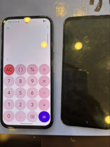 【八幡東店】Google Pixel 8aの液晶漏れ修理[小倉南区よりご来店]