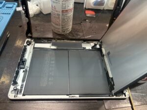 【八幡東店】iPad(第９世代)の画面割れ修理[小倉南区からご来店]