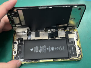 【八幡東店】iPhone11のバッテリー交換【八幡西区よりご来店】