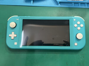 【八幡東店】Switch Liteのファン交換修理 [小倉北区よりご来店]