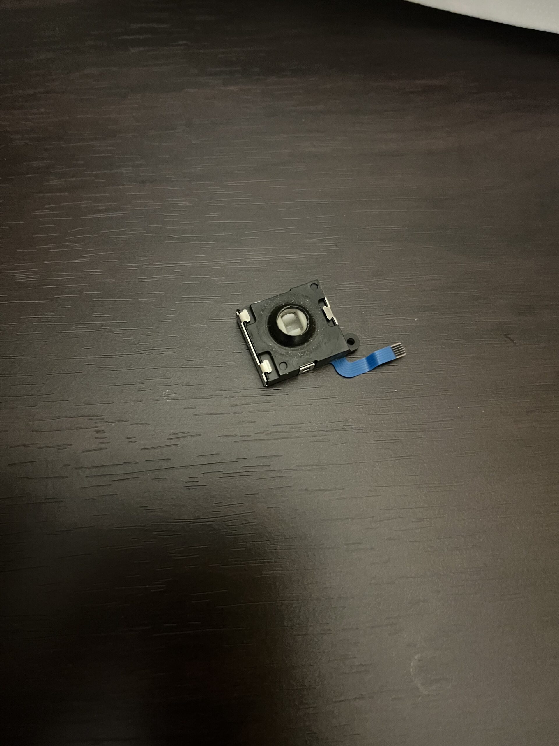 【八幡東店】switchのジョイコンスティック交換【八幡西区よりご来店】