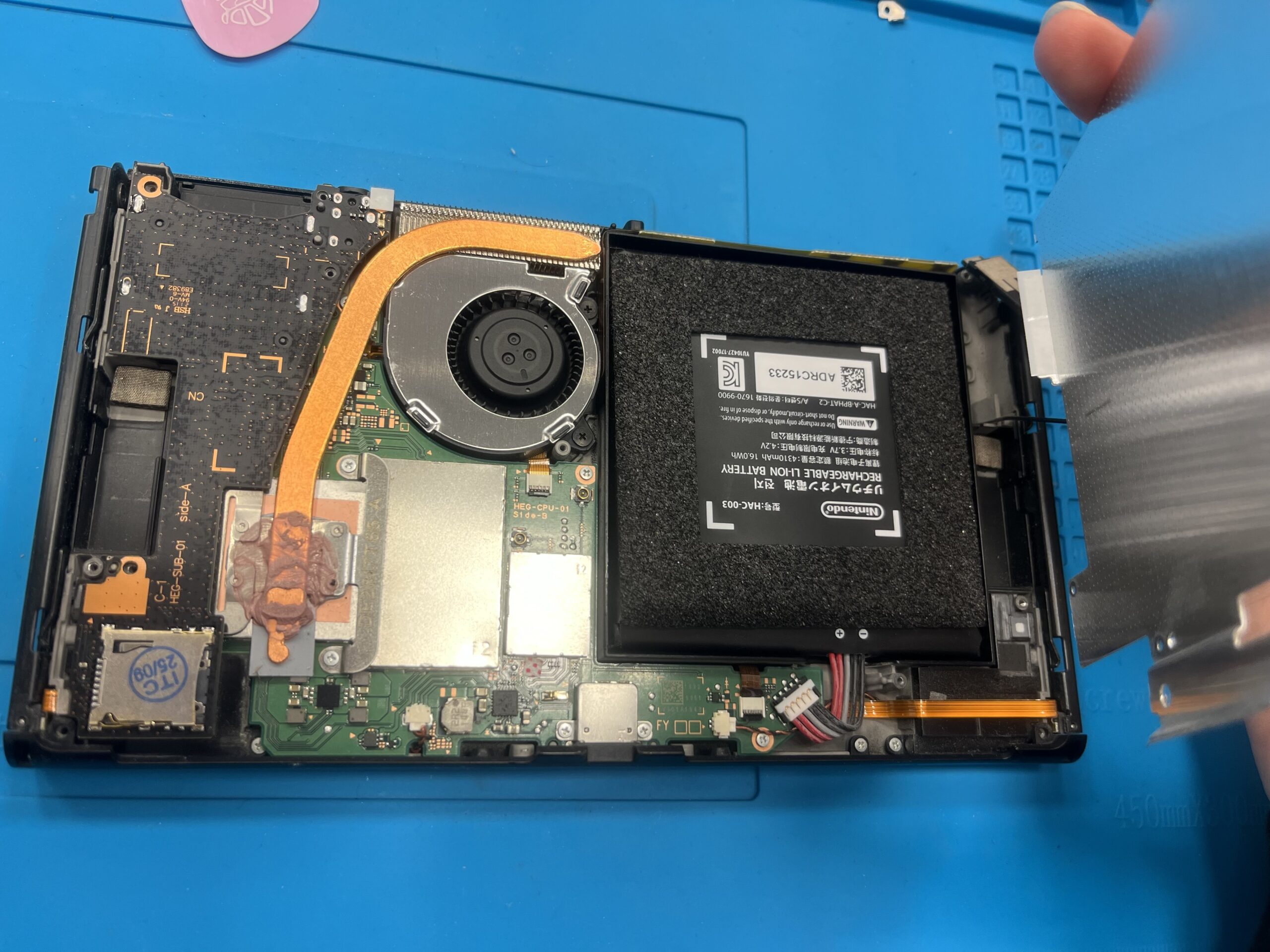 【八幡東店】Switch有機ELゲームスロットボード交換【若松区よりご来店】